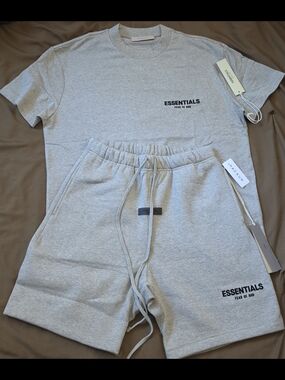 ESSENTIALS Fear of God Light Gray Sweatshirt & Shorts Set